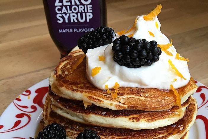 Protein-Pancakes mit Orange & Brombeer