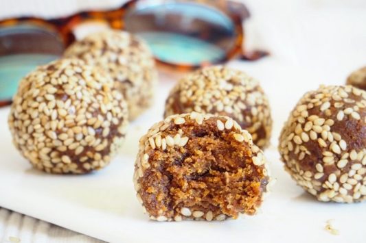 Paleo-Mandel Energy Balls