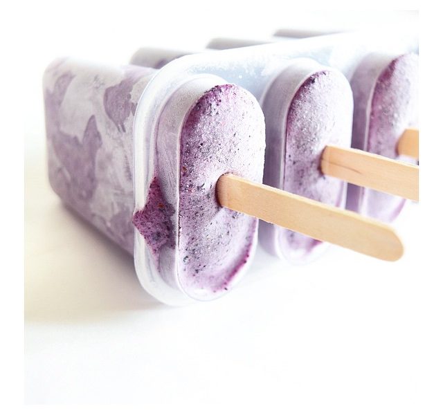 Blaubeer-Zitronen-Popsicles