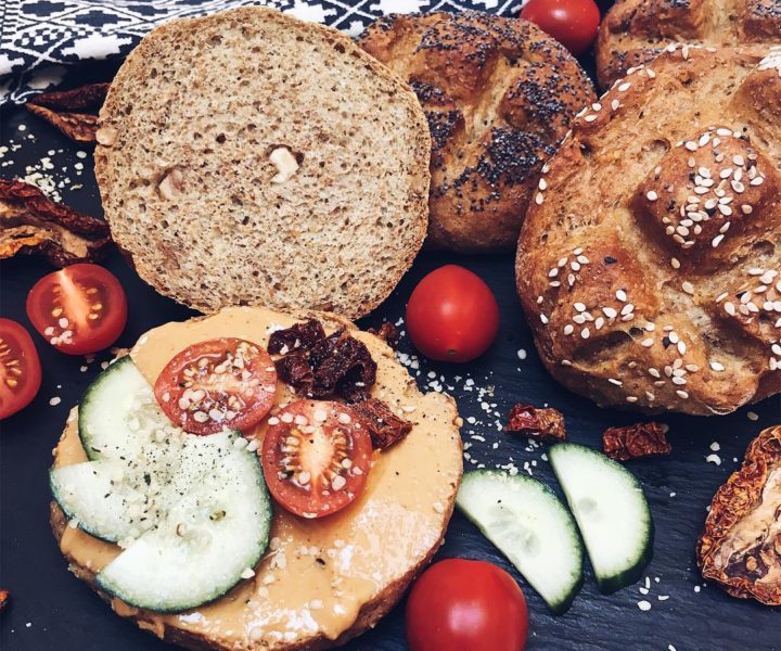 vegane proteinreiche Brötchen