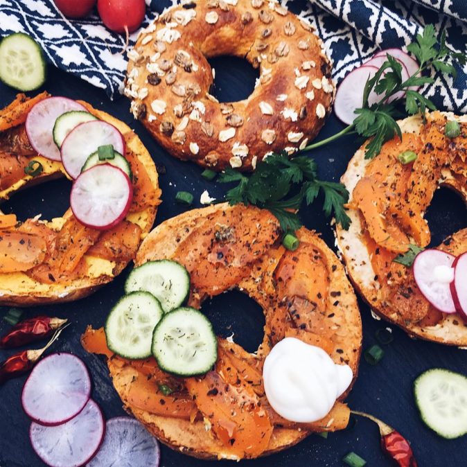 vegane Lachs Protein-Bagels