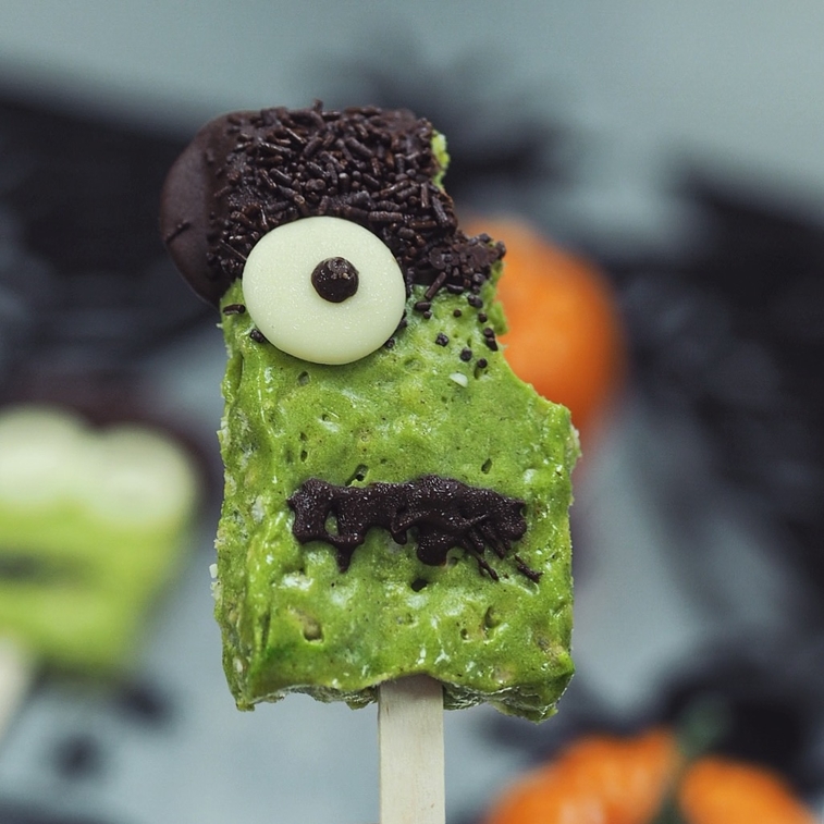 Crispy pops frankenstein - Halloween recept