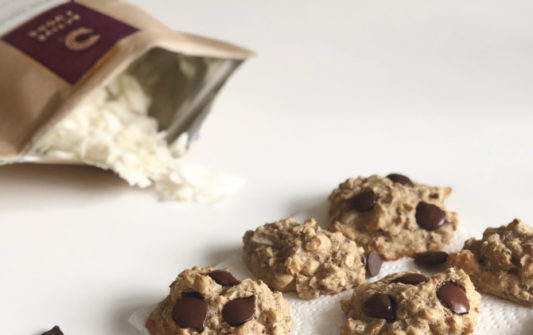 Receita de bolachas com pedaços de chocolate e proteina