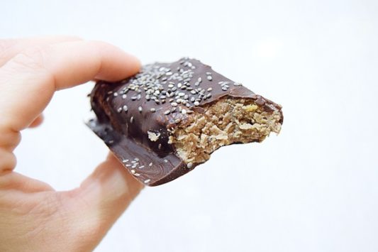 Peanut Butter Chocolate Protein Bars