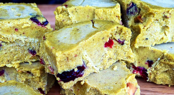 Pistachio Vanilla Cranberry Freezer Fudge