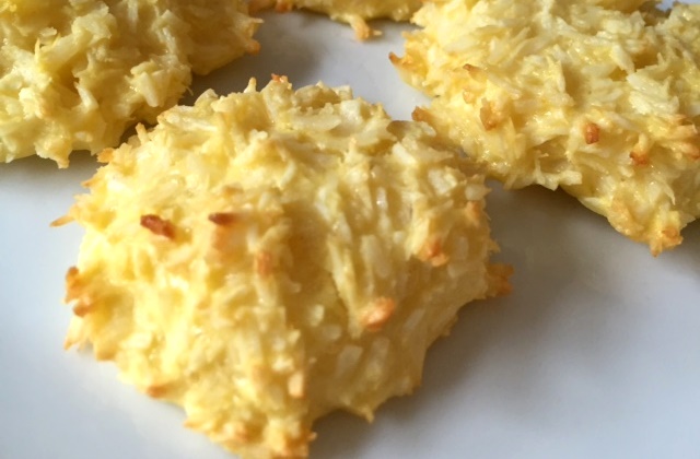 Lemon Meringue Protein Macaroons