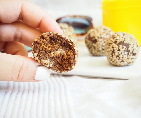 Paleo Almond Energy Balls