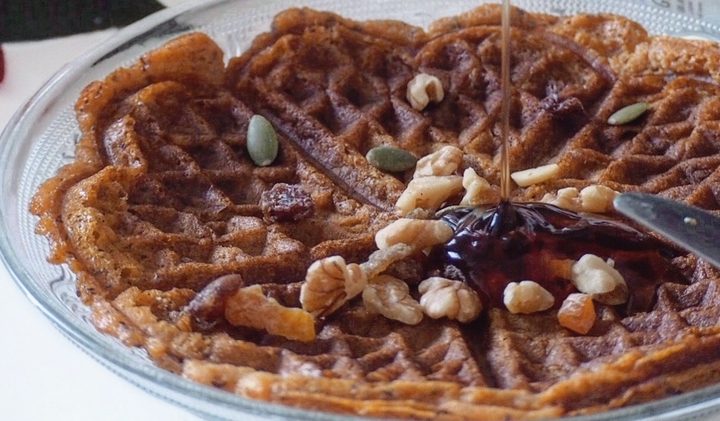 Cinnamon Spice Christmas Waffles Recipe